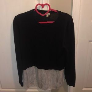 🛍 Black sweater with layered detail